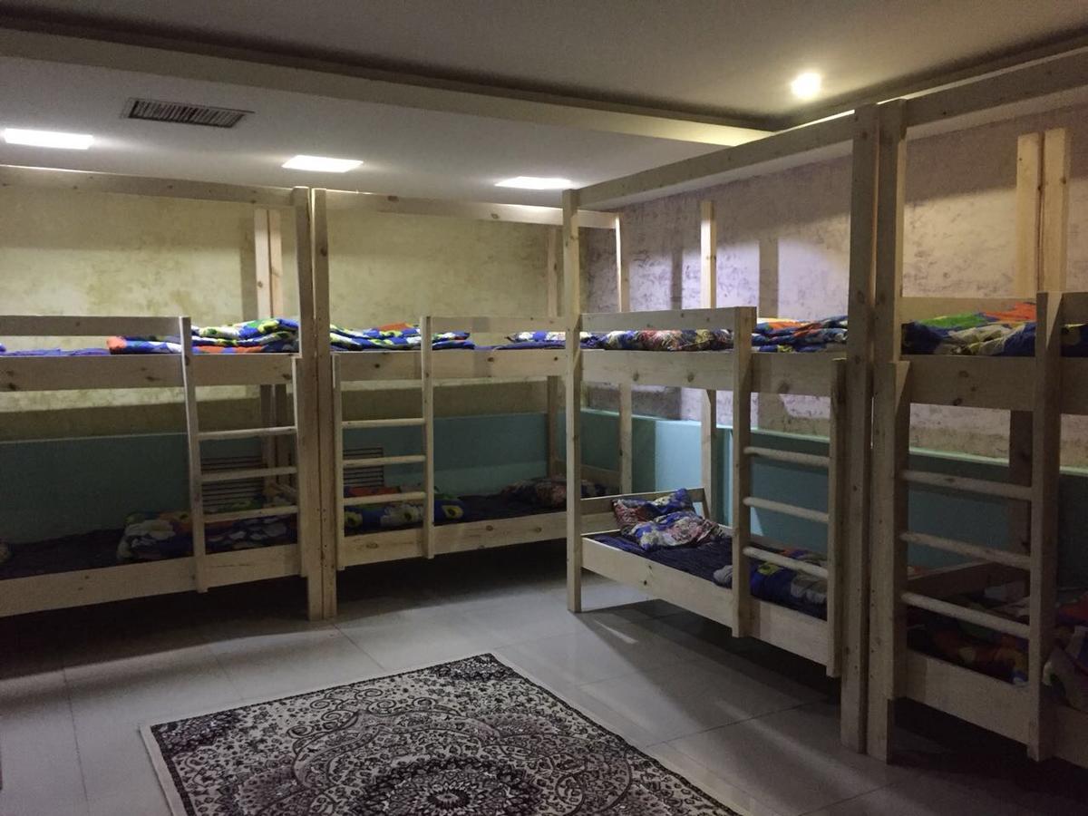 Asia Hostel Almaty Bagian luar foto