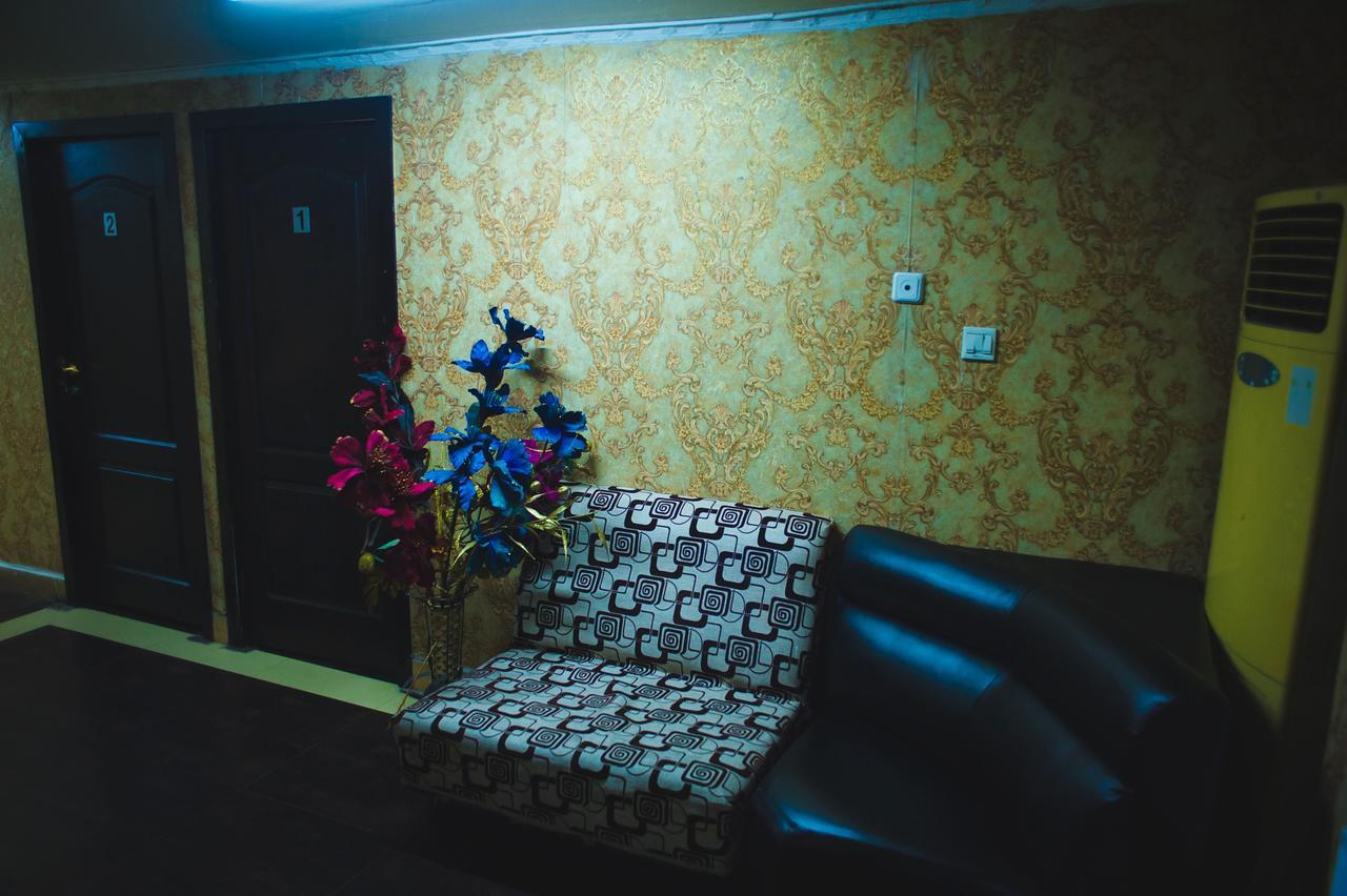Asia Hostel Almaty Bagian luar foto