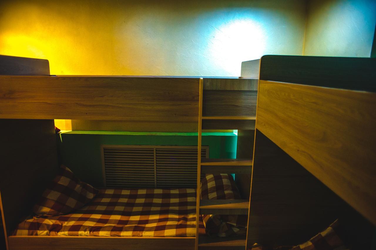 Asia Hostel Almaty Bagian luar foto