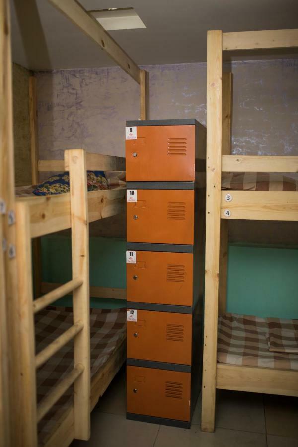 Asia Hostel Almaty Bagian luar foto